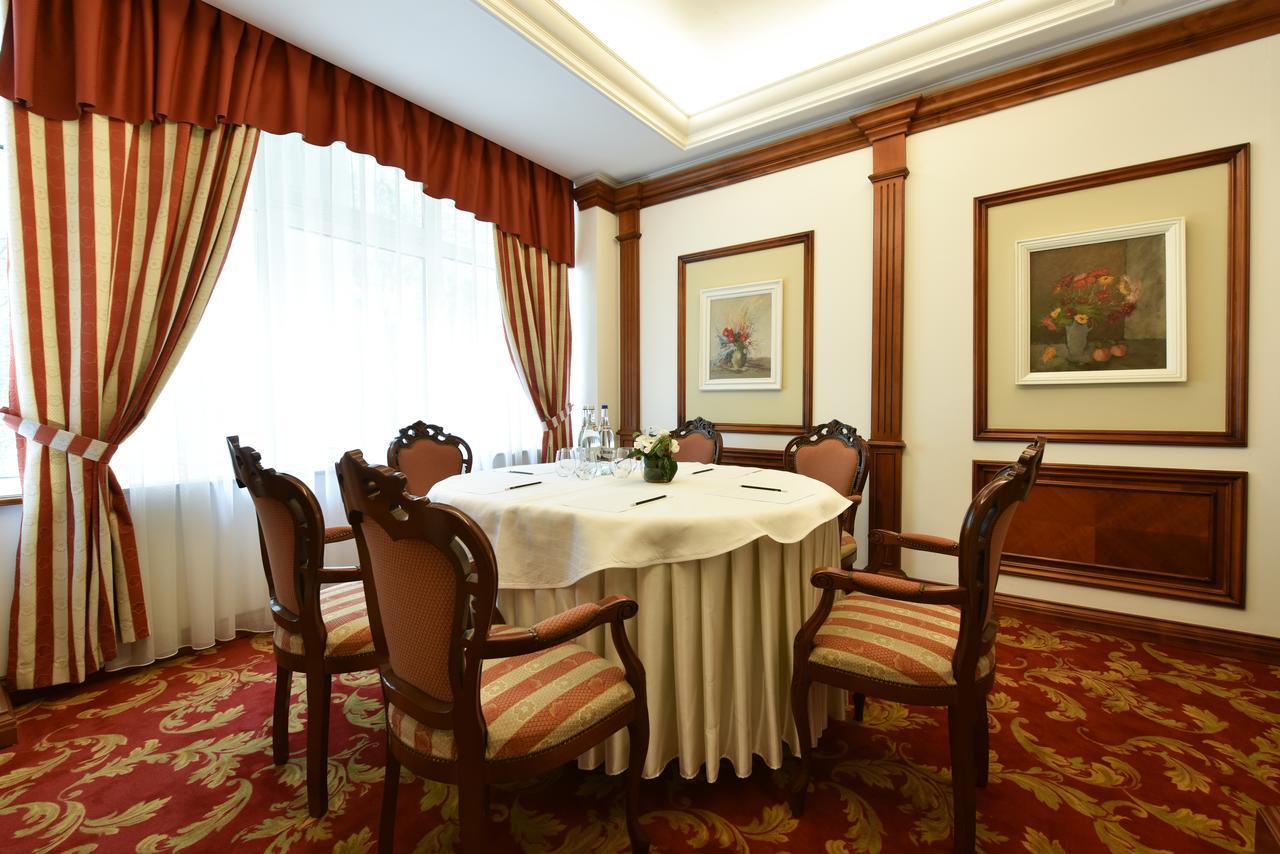 Hotel Belvedere Brăila Extérieur photo