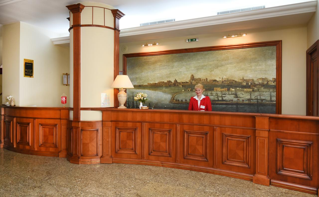 Hotel Belvedere Brăila Extérieur photo
